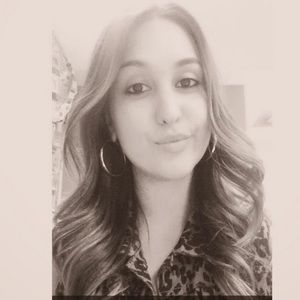 Meet your Posher, Roxanne